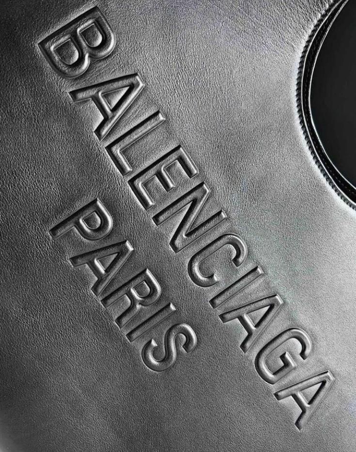 Skorzaba czarna Balenciaga