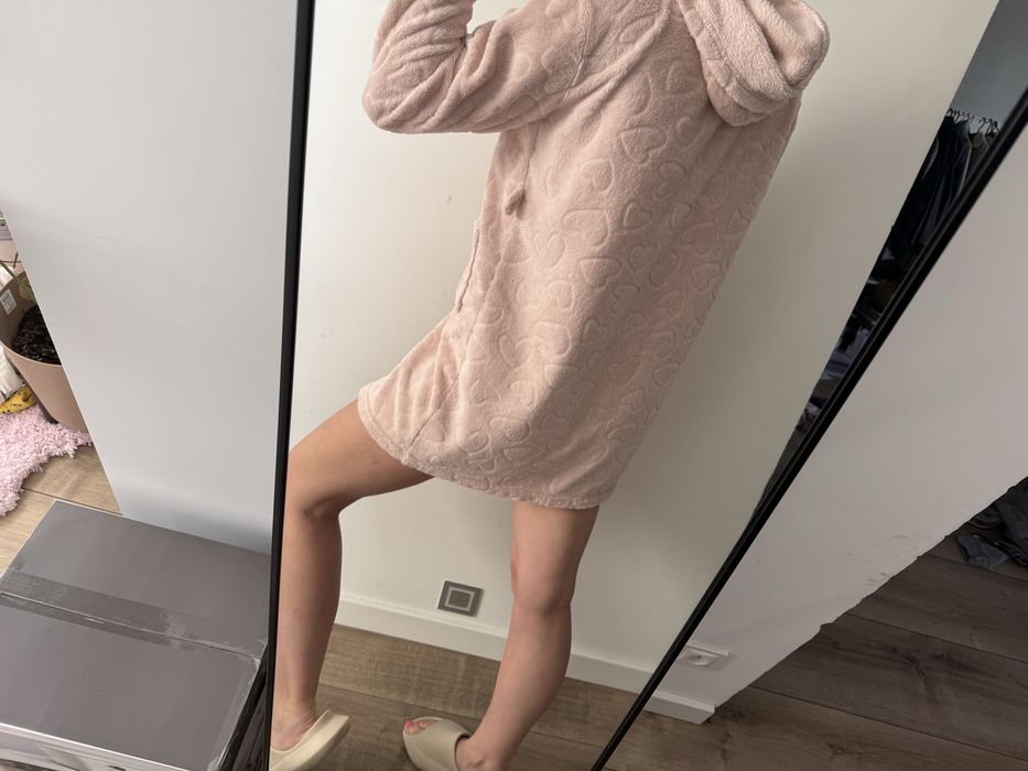 Szlafrok pudrowy róż serca primark