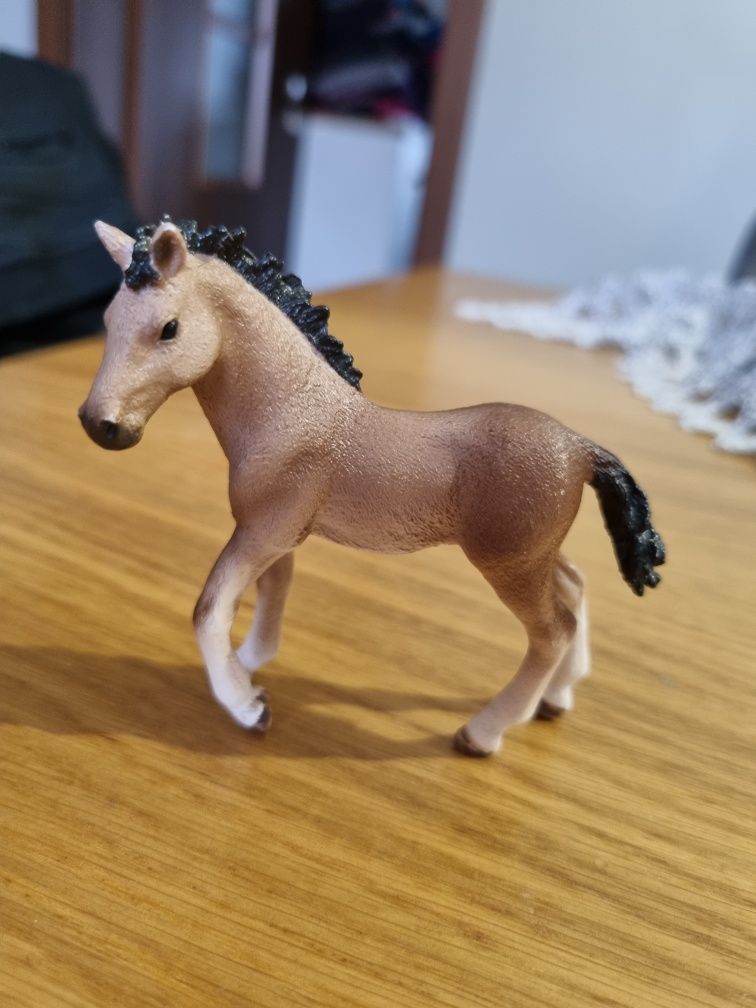 Źrebak schleich figurka