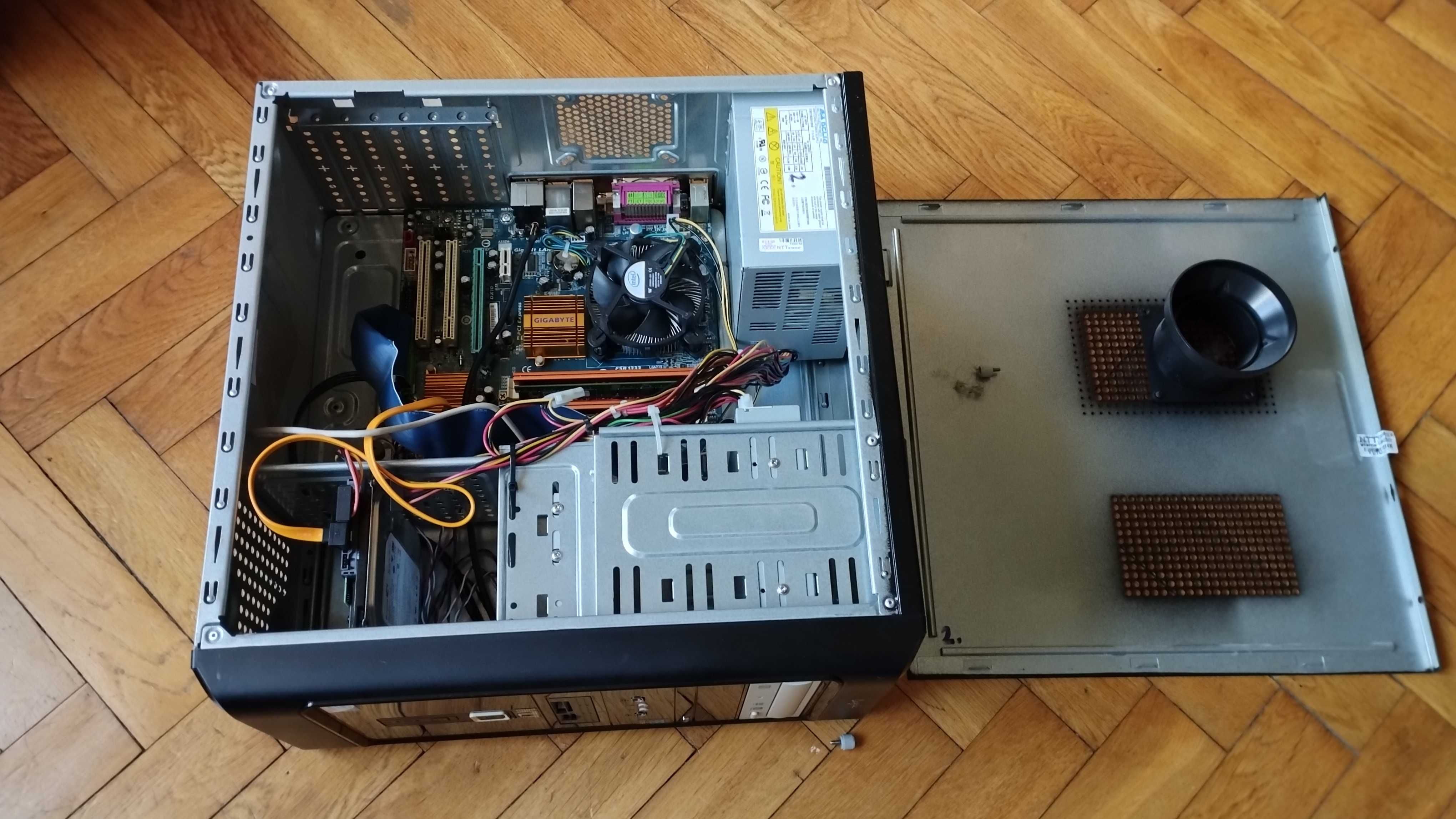 Sprzedam komputer  plus monitor