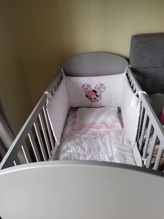 Cama de bebe e bom estado
