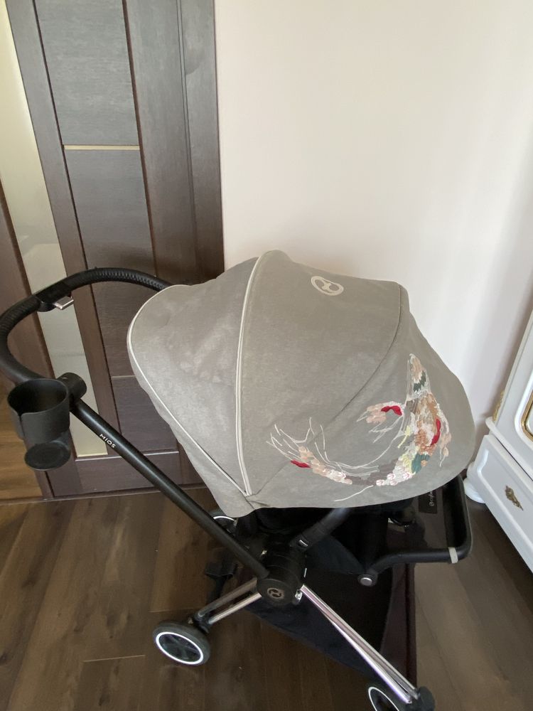 Cybex Mios Koi прогулочна коляска