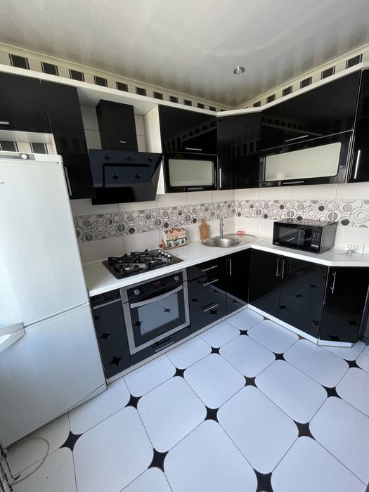 Продаж 2 кім. 9 мкрн. Лівий берег