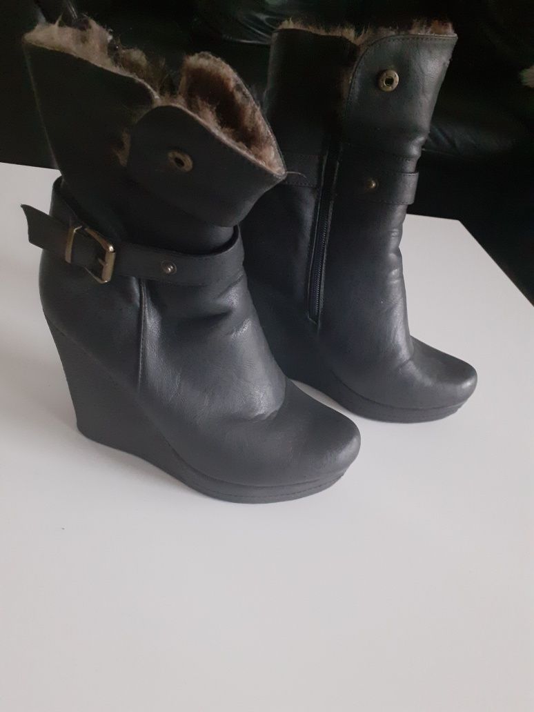 Cieplutkie buty zimowe w rozm 37-38