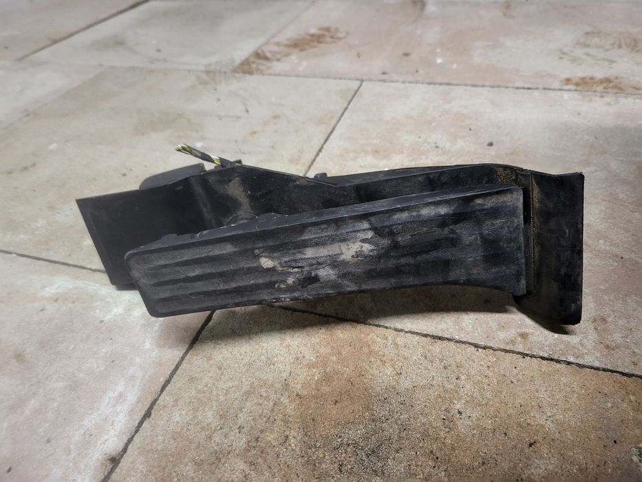 Potencjometr gazu bmw e39 e46 e53 automat