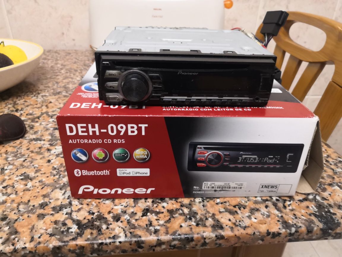 Rádio Pioneer DEH-09BT