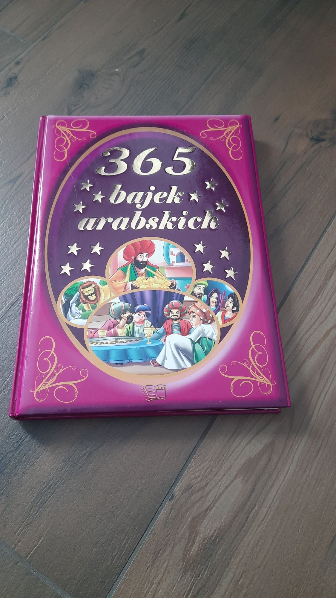 Książka 365 Bajek Arabskich