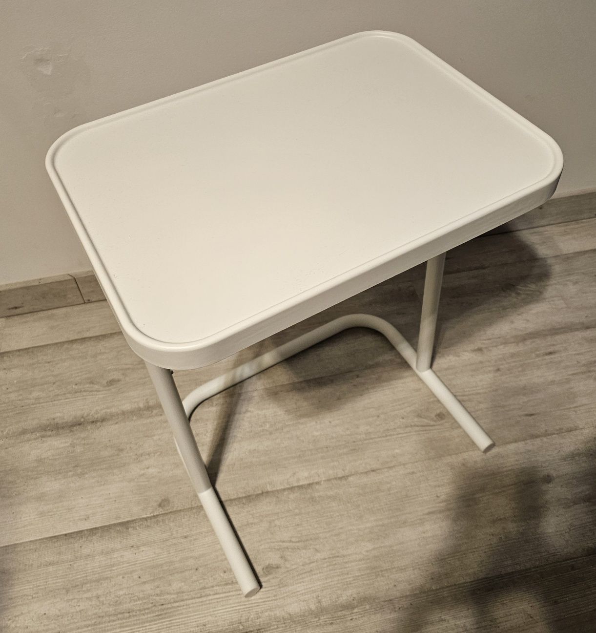 Ikea składany stolik pod laptopa