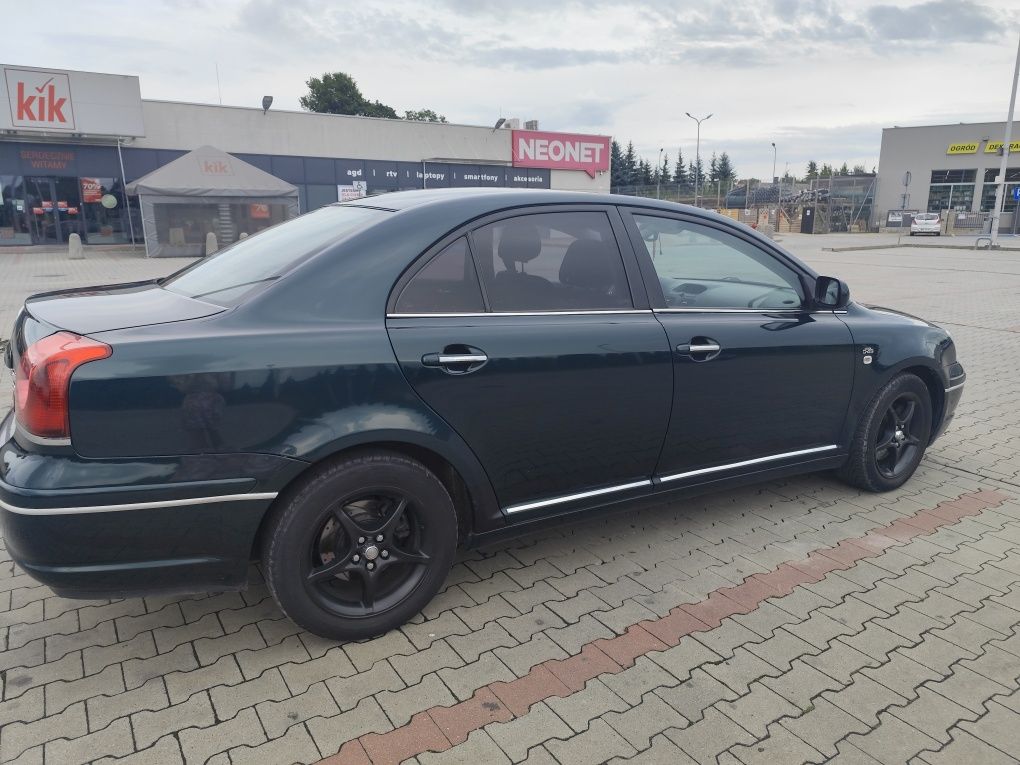 Toyota Avensis 2.0 D4D 116 KM, 2004