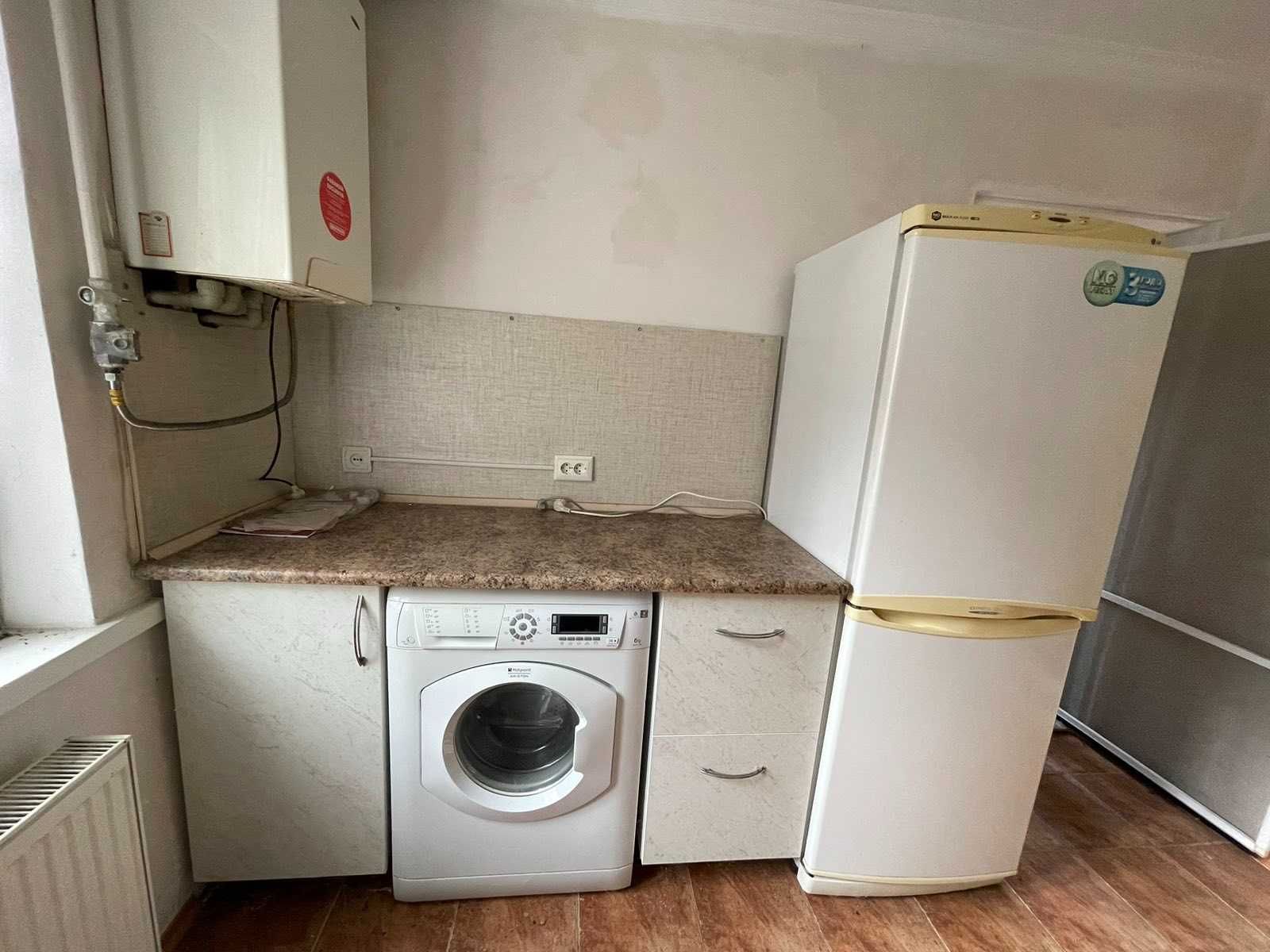 Продам двокімнатну квартиру на землі ! ГАРАЖ!