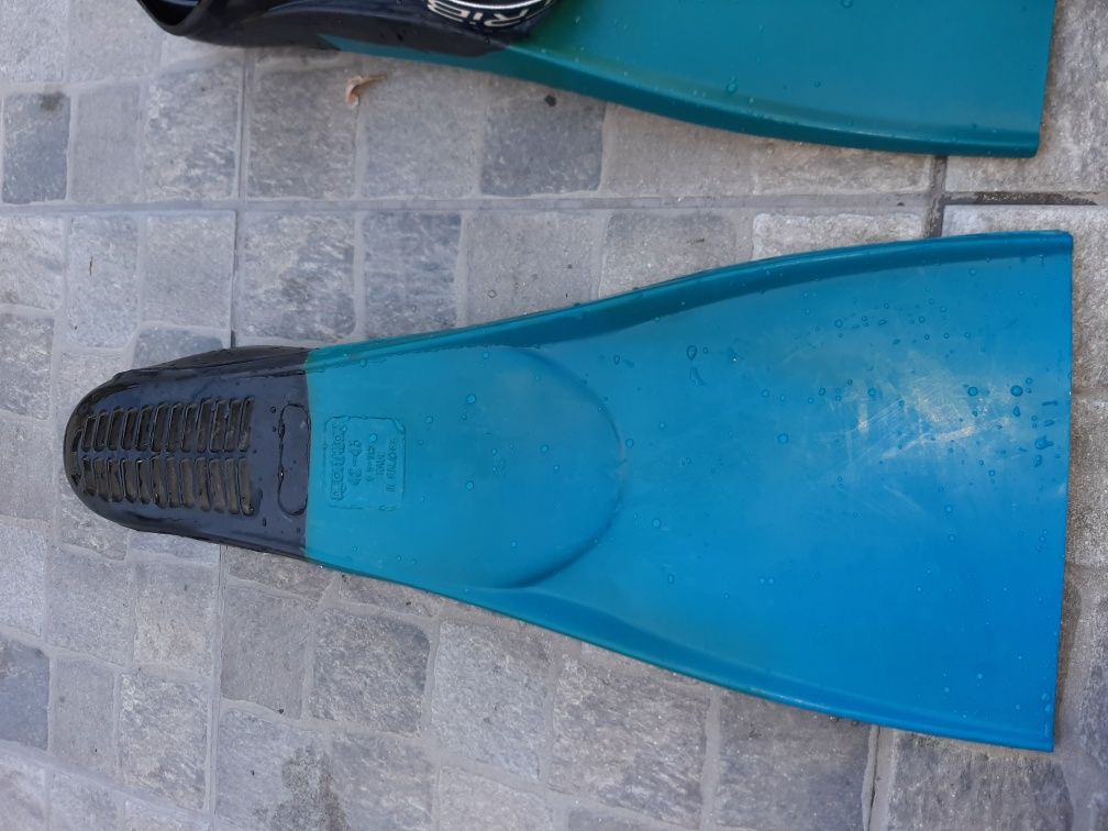 Barbatanas Tribord