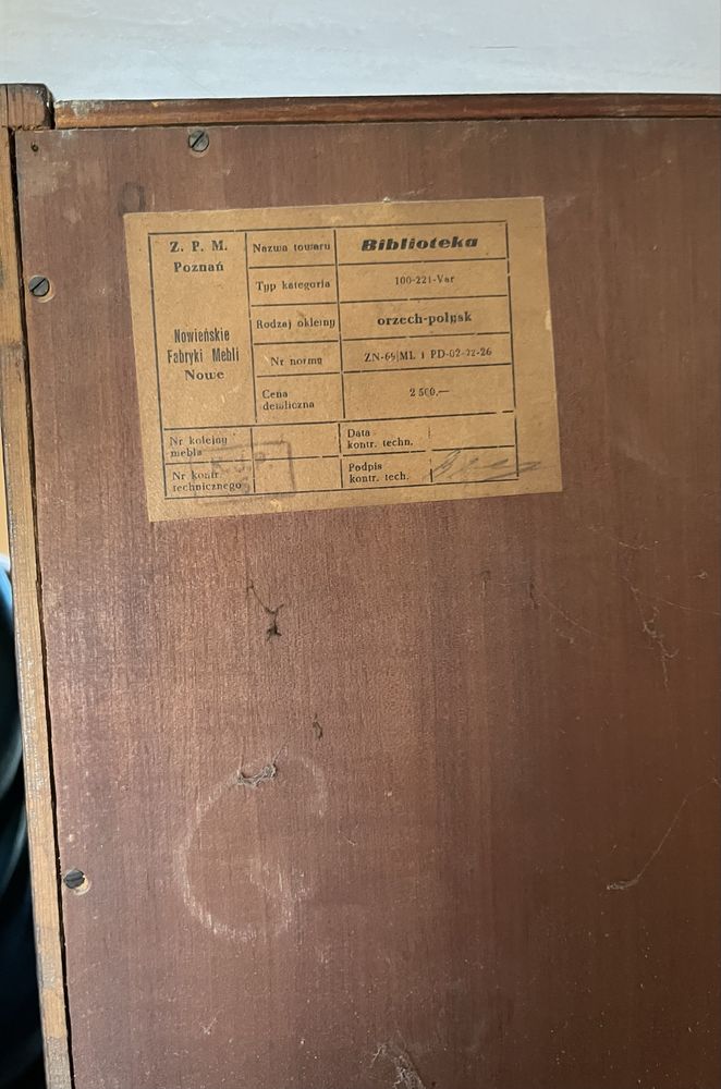 Meble PRL - biblioteka witryna ława orzech połysk