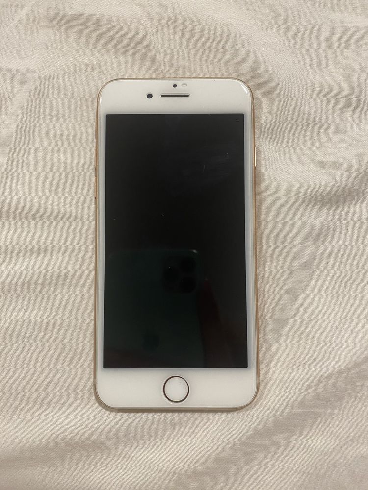 IPhone 8 gold rose 256 gigas