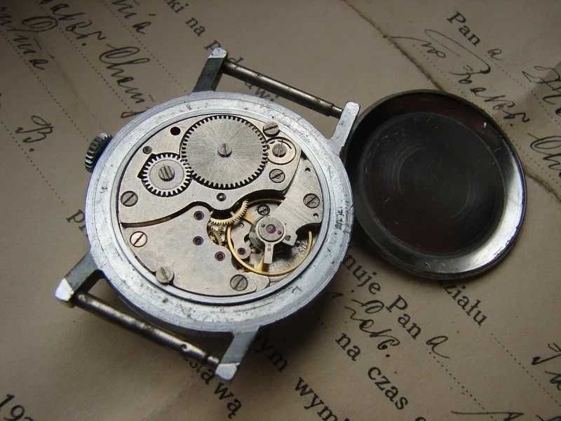 Pobieda - stary zegarek , ładny model