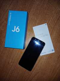 Смартфон SAMSUNG J6  отличное состояние.