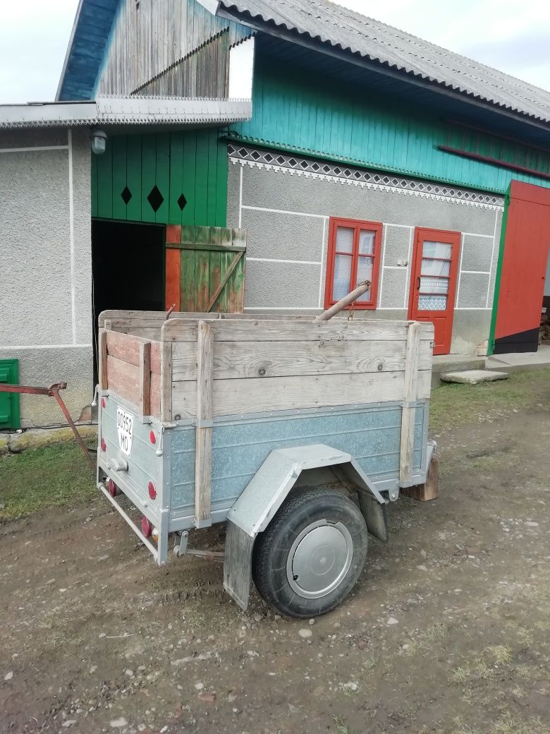 Продам прицеп новий