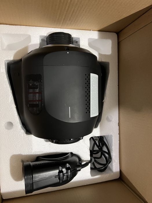 Kierownica i baza thrustmaster tgt2 ps4 ps5