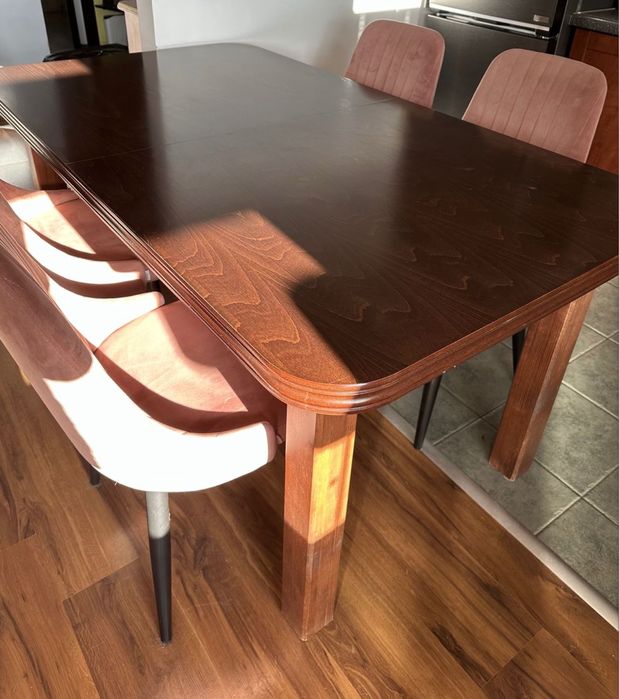 Drewniany stół - kolor ciemny brąz!