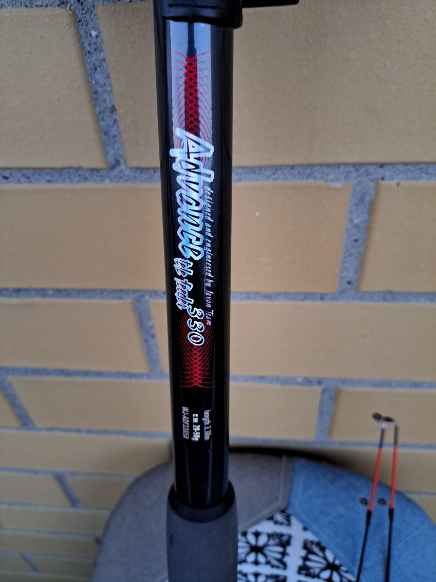 Nowy feeder Jaxon XT-PRO 3,3 m + akcesoria – gotowy zestaw