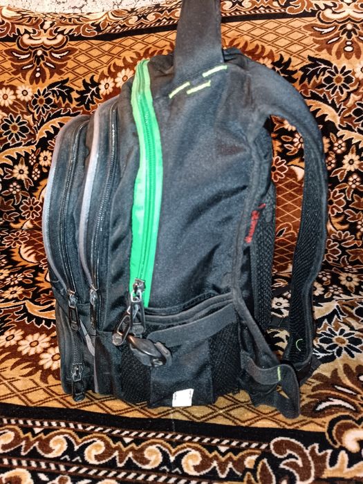 Продам рюкзак для школы