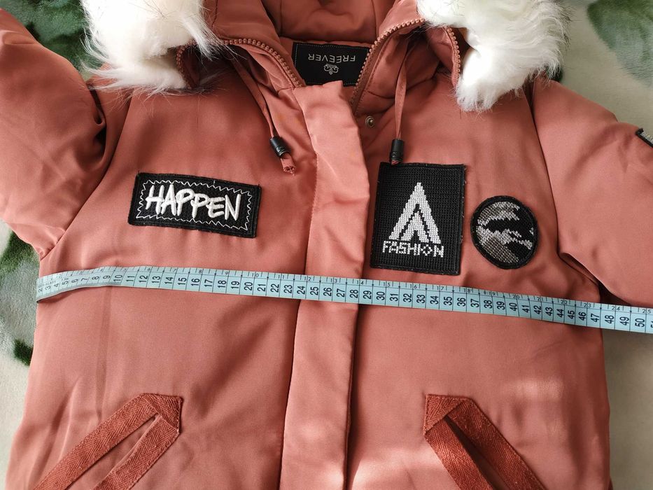 Теплая зимняя куртка на девочку 11-13 лет