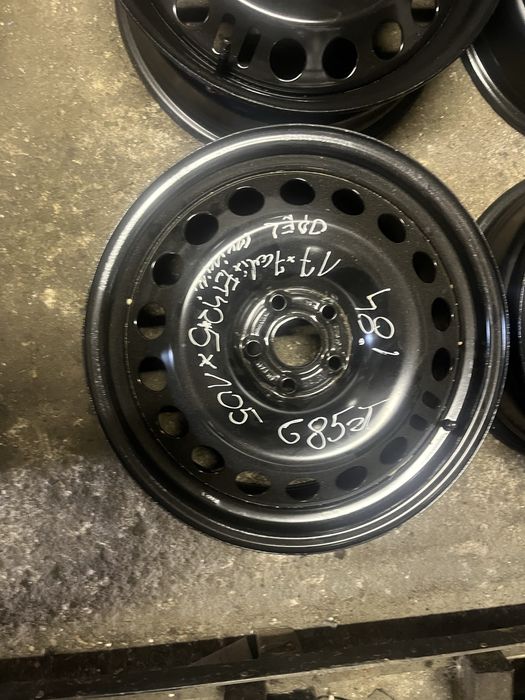 Ix84 R17 7cali ET42,5 105 opel + czujniki