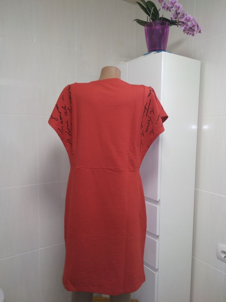 Стильна сукня Fendi 46-48