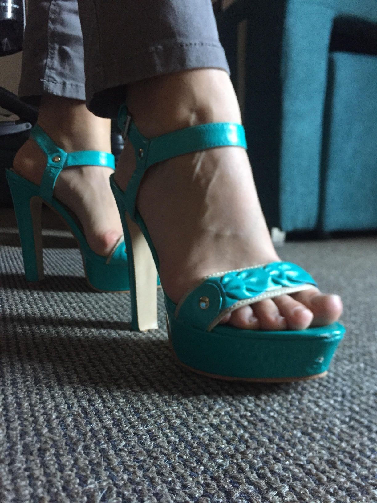 Sandálias altas azuis