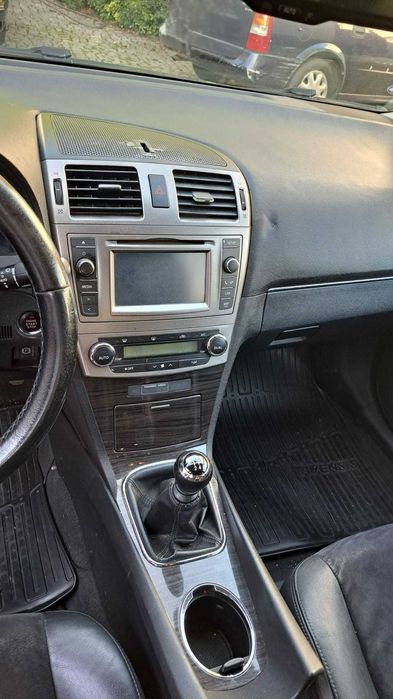 Toyota Avensis T27 Carrinha 2.0 D-4D (ADT270_) 124 cv Diesel