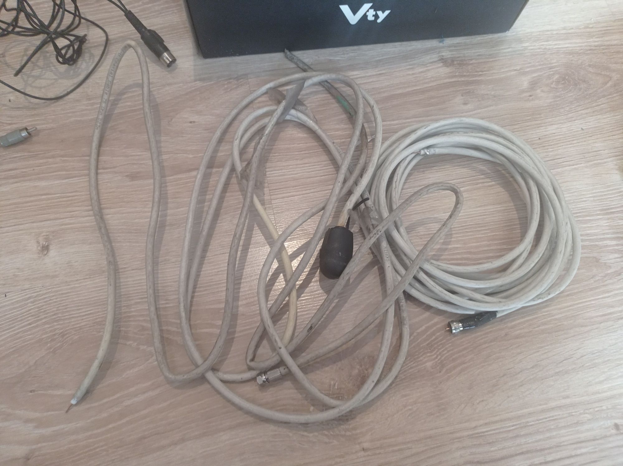Pakiet kabli do telewizora TV do PlayStation 2