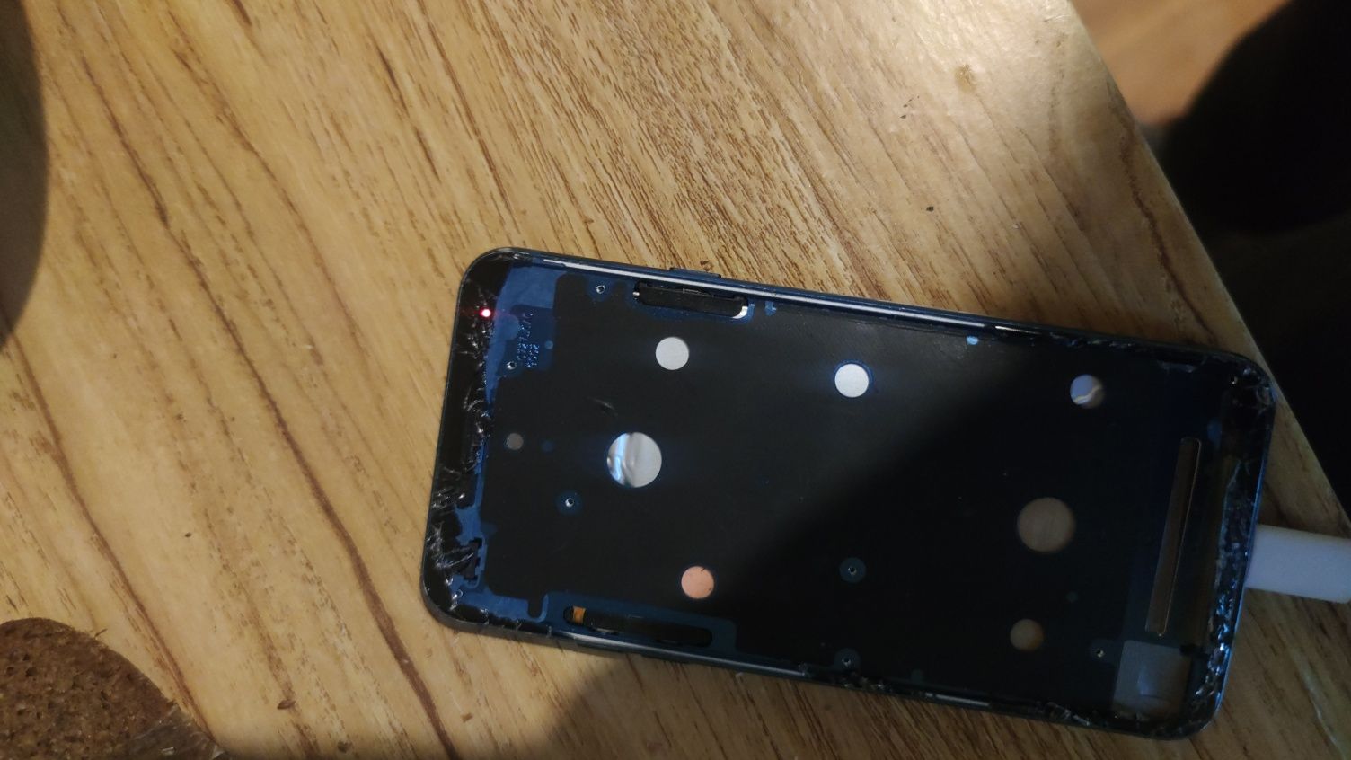 Продам lg Q7 plus