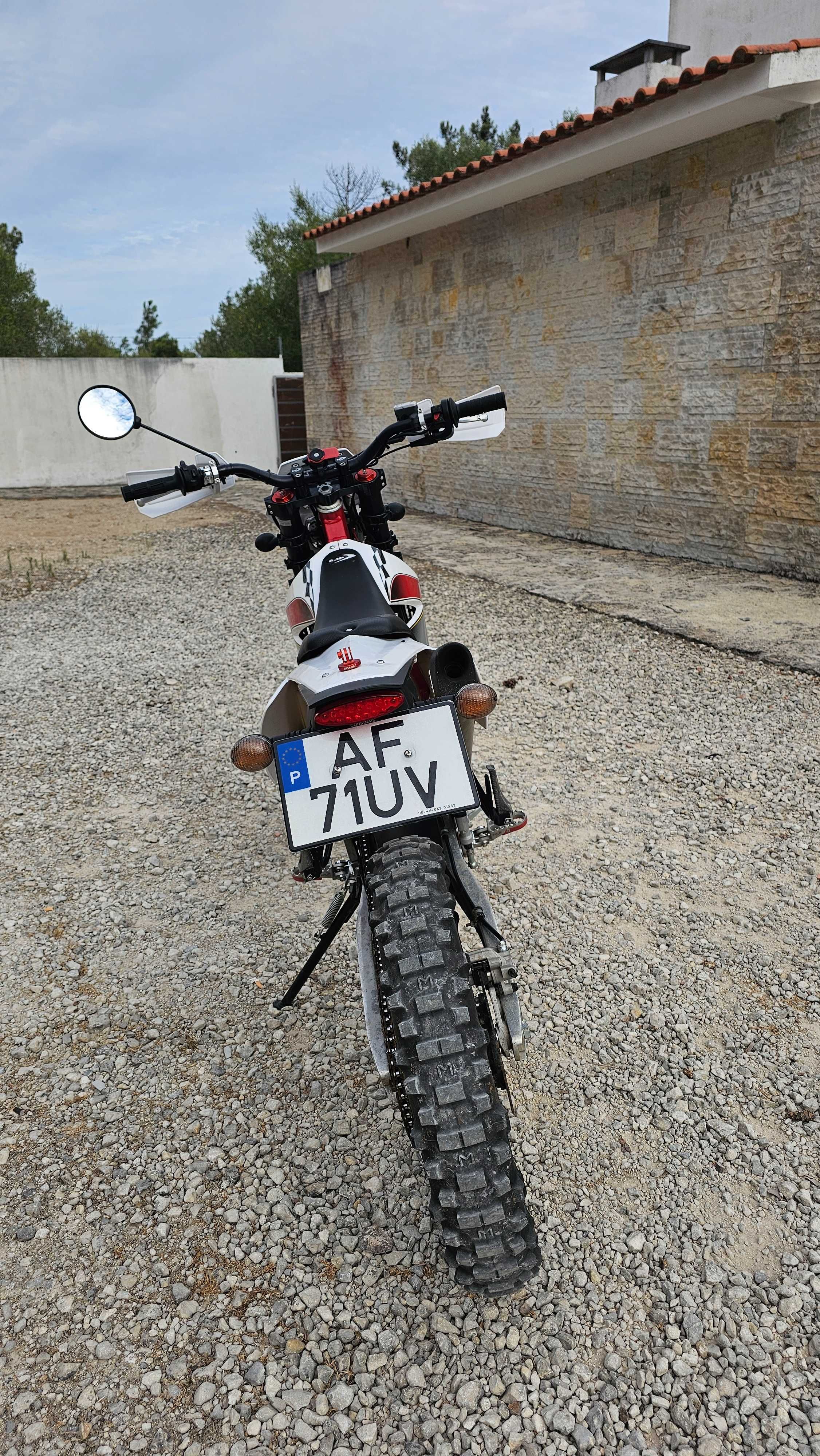 AJP PR4 240 Enduro Pro Como Nova