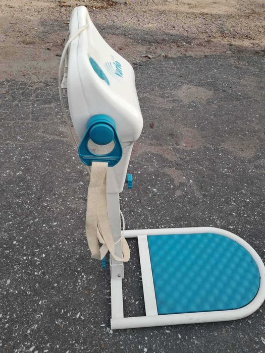 Вібро-масажер Варіо-Люкс із спеціальними насадками для масажу