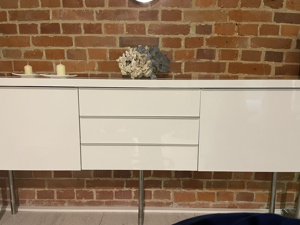 Szafka Ikea stojąca i powieszona