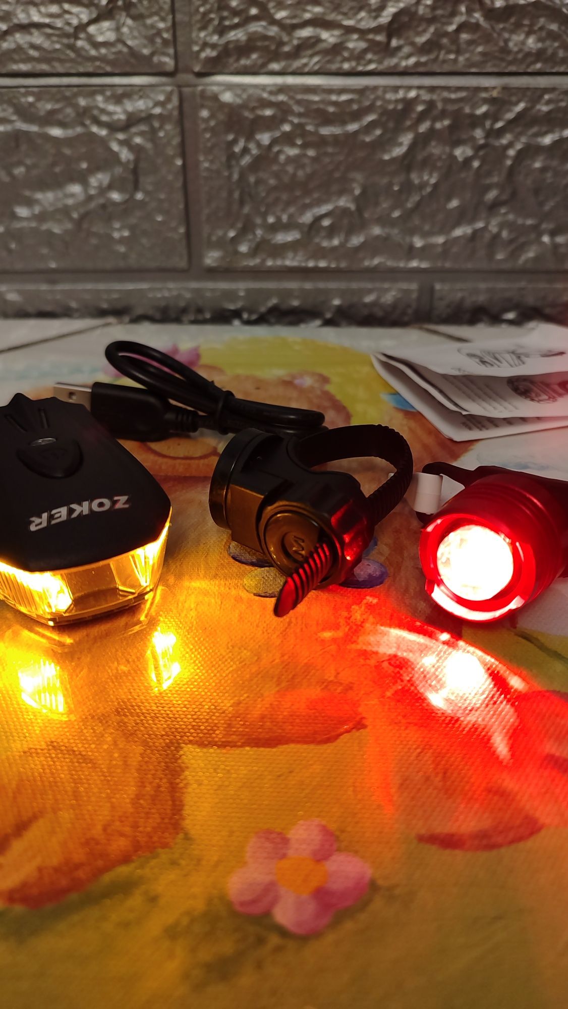 Велосипедный фонарь с датчиком движения и освещения
