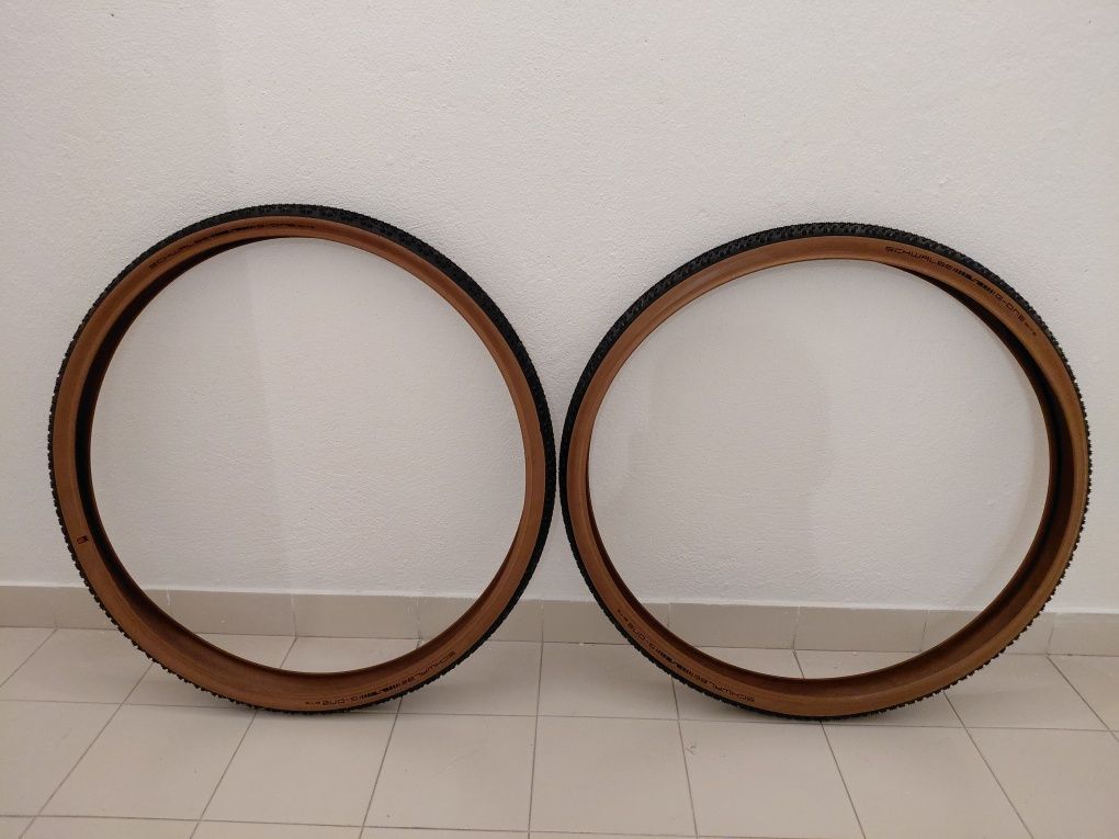Pneus Schwalbe G-One Bite (700x45) - Novos