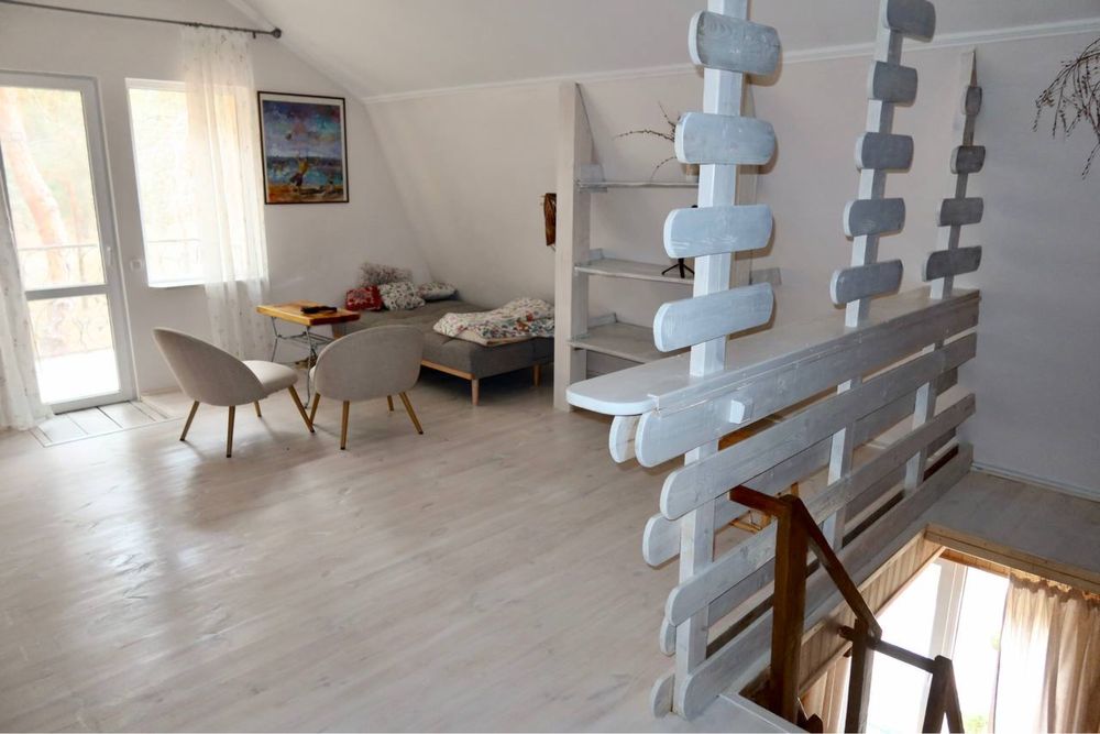 Оренда будиночку з сауною в лісі, біля води.