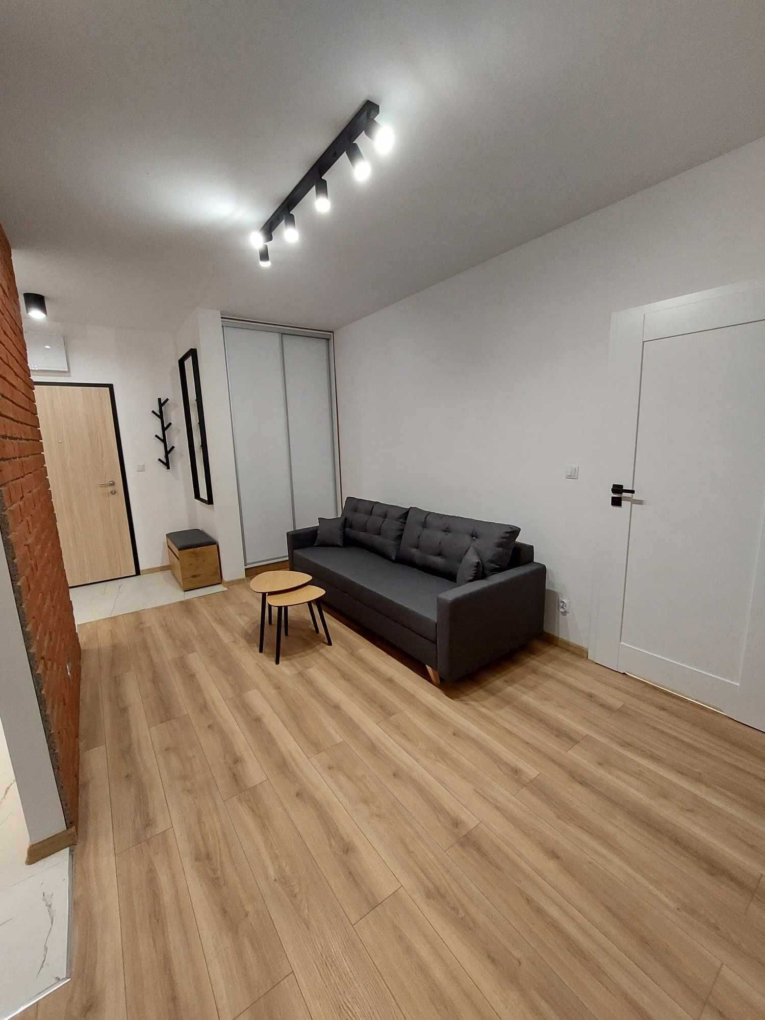 wynajmę nowe mieszkanie (26 m2) + miejsce garażowe + balkon (5 m2)