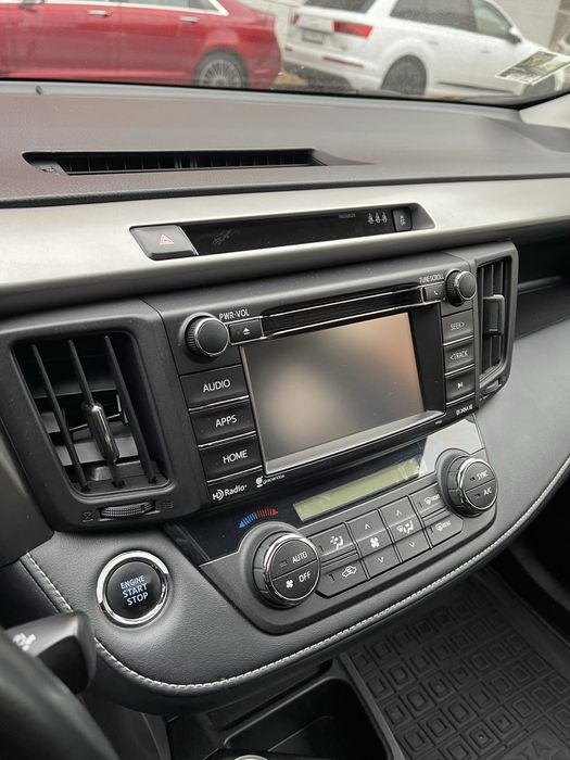 Продам Toyota RAV-4 2018 року