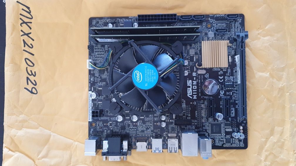 Motherboard com Processador Intel I7 , Memória e  Grafica
