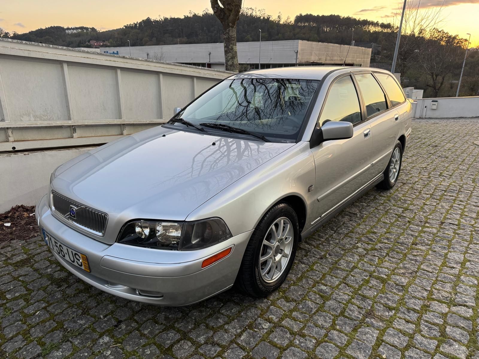 Volvo V40 1.9D 115cv