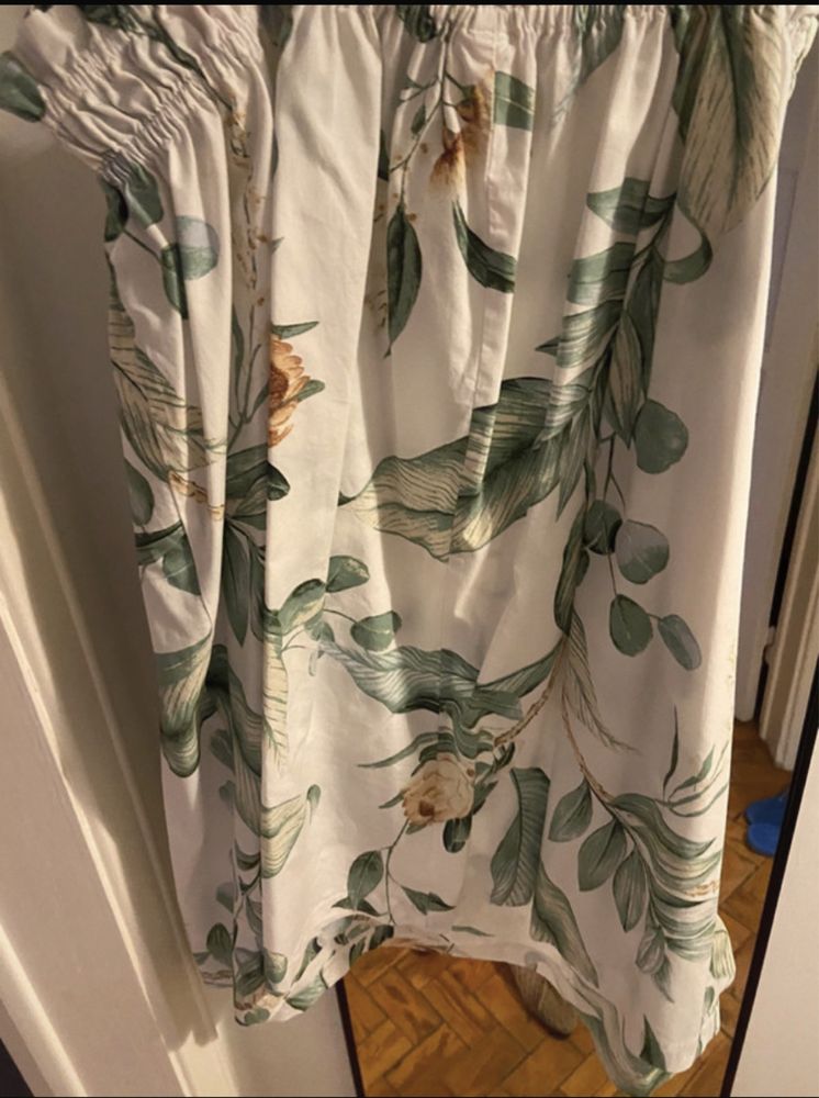 Vestido de verão curto com alças - H&M