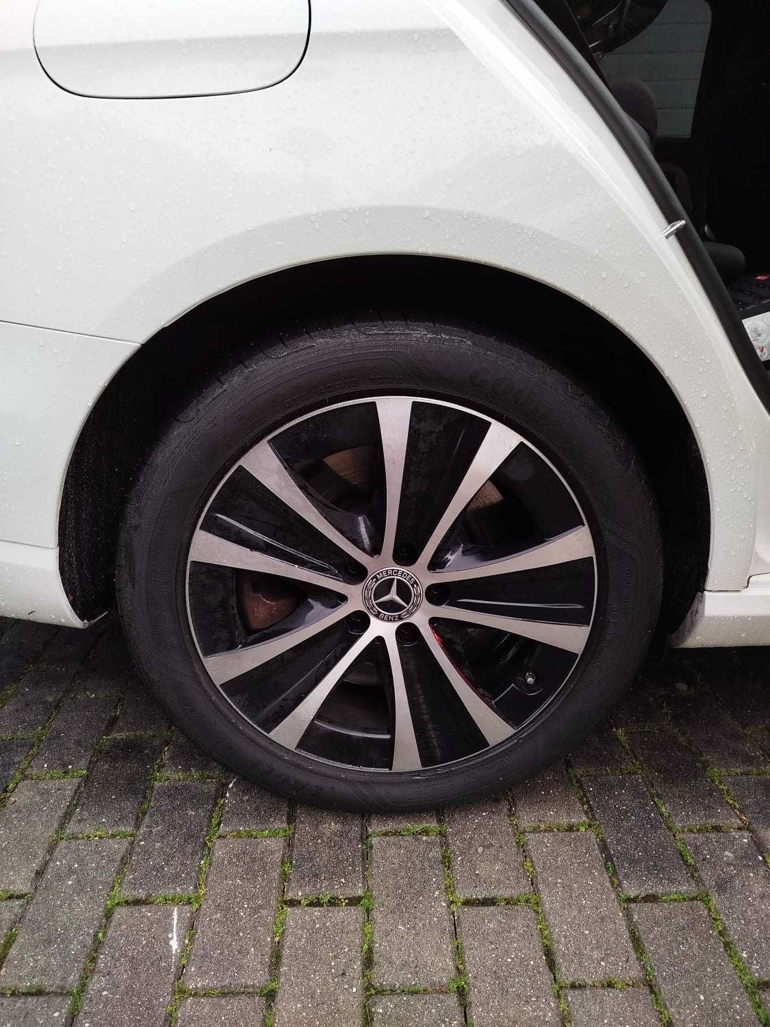 Mercedes E300 DE