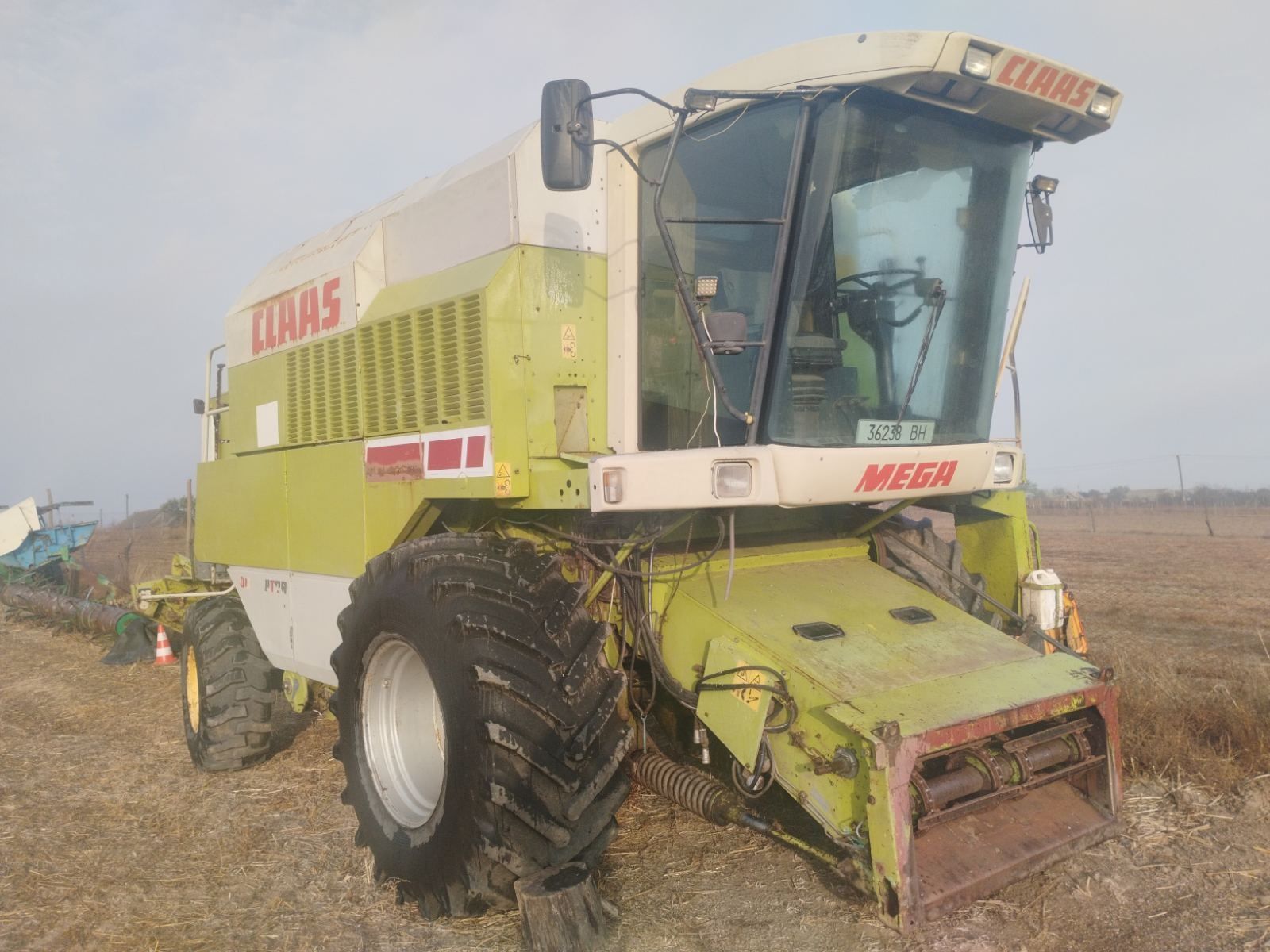 Комбайн Claas Mega 218