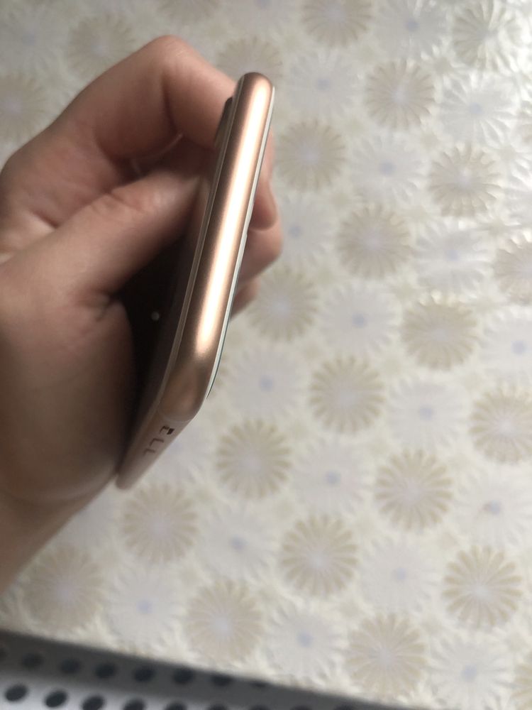 Iphone 8 64gb gold