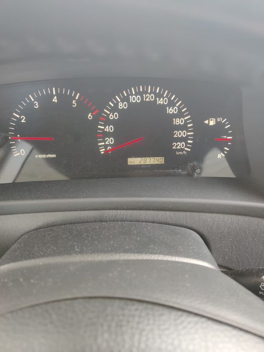 Toyota corolla verso 2003 90km 2.0 d4d