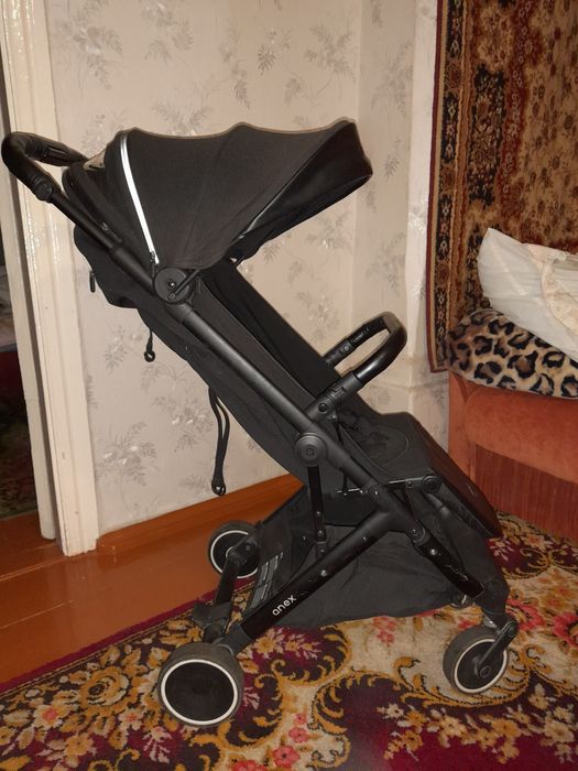 Продам дитячу Anex прогулянкова коляска Air-X