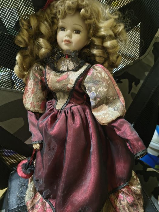 Lalka polecam.porcelana