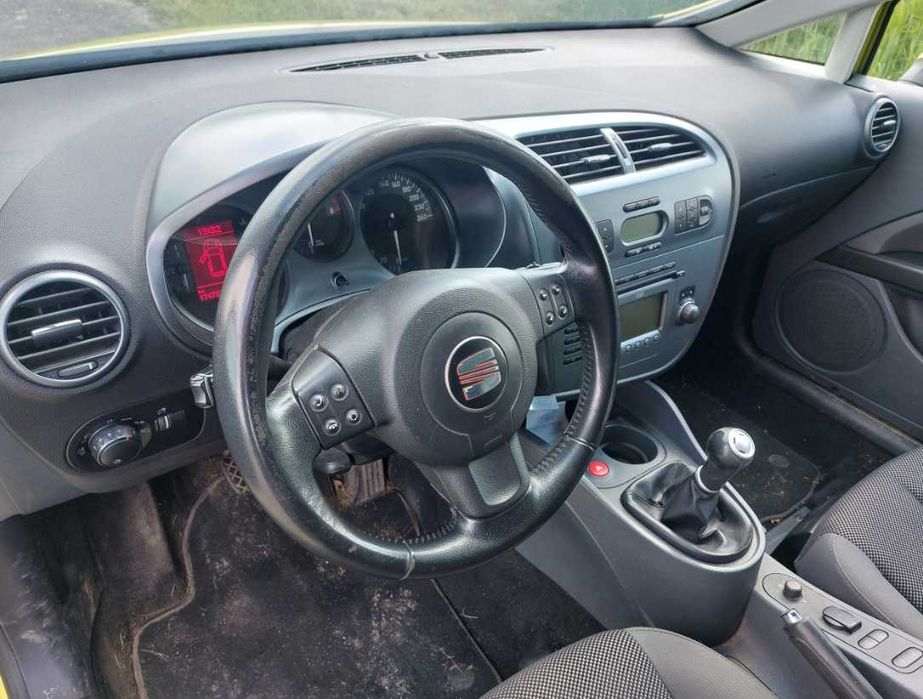 Seat LEON II konsola deska rozdzielcza airbag poduszki pasy oryginał