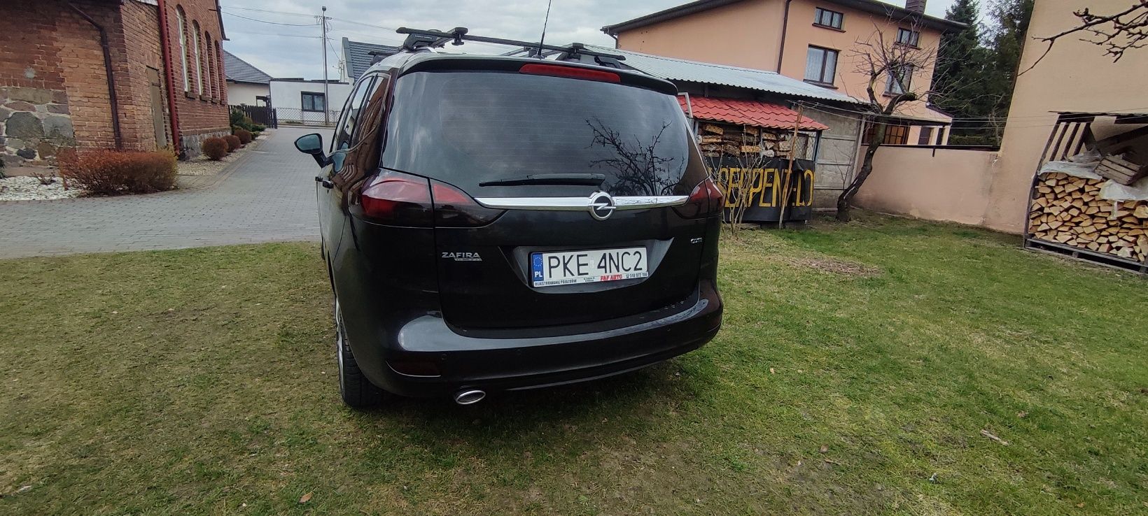 Opel zafira c tourer 7osobowy